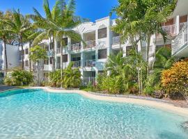 Alassio Beachfront Apartments Palm Cove，位于棕榈湾的酒店