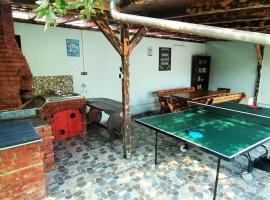 Casa Noastră，位于Cricău的酒店