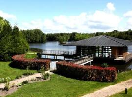 Village vacances de Sainte-Montaine，位于Sainte-Montaine的酒店