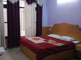 Himgiri Resort - Mandi，位于Nagchala的酒店