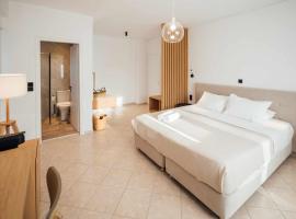 Thirsty Dog Urban Port Studios，位于伊古迈尼察的住宿