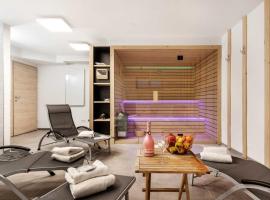 Chic Apartments with Finnish Sauna and Jacuzzi，位于克拉尼斯卡戈拉的Spa酒店