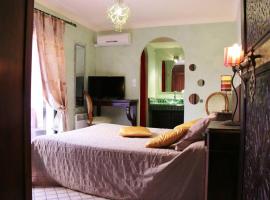 Chambre Ifrane, Riad 7 au village naturiste Couple only，位于阿格德角的酒店