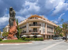 加利西亚酒店，位于福恩吉罗拉埃尔卡斯提罗海滩的酒店
