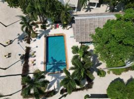Lime N Soda Beachfront Resort，位于通萨拉的酒店