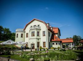 Zajazd Złota Iglica，位于Pogrzebień的酒店