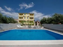Casa Surya - Apartments with sea view and swimming pool