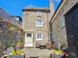 Puzzle Cottage, Quirky Dales Cottage for 2，位于Spennithorne的乡村别墅