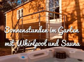 Zirkuswagen mit Outdoor Whirlpool und Garten，位于Petershagen的度假屋