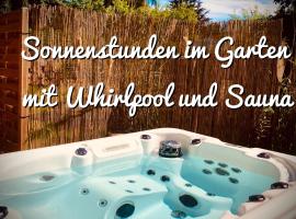 GartenLoft mit Outdoor Whirlpool und Garten，位于Petershagen的度假屋