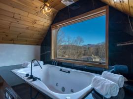 The Haüs Windham - Luxury Suites, Hot Tub, Mountain Views!，位于温德姆的酒店