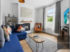 Luxe Garden House for 6 in Central Exeter
