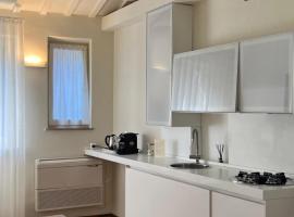 Urbino Apartment - Urban Retreat，位于乌尔比诺的酒店