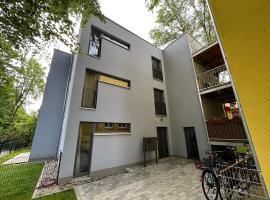 MM Lodge - Apartments in Innenstadtlage mit Parkplatz，位于奥格斯堡的木屋