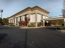 康默斯希尔顿恒庭酒店