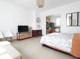 Les Nuits Bonneuilloises Le Shetland，位于Breteuil的酒店
