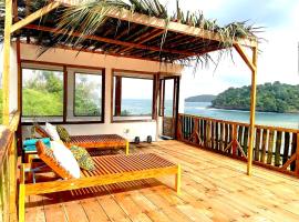 Infinity-house with roof terrace and direct access to the beach