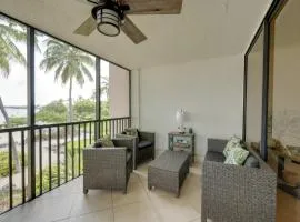 Key Largo Getaway with Bay Views and Pool Access!