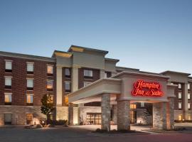 格拉夫顿套房&汉普顿酒店，位于Grafton的酒店