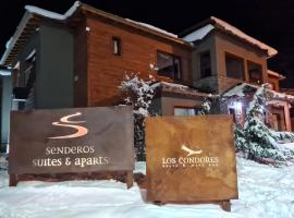 Senderos Aparts & Suites，位于厄尔查尔坦的公寓式酒店