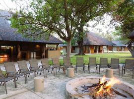 Senalala Safari Lodge，位于克拉塞利尔自然保护区的山林小屋