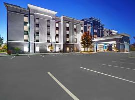 Hampton Inn & Suites by Hilton Syracuse Dewitt，位于东叙拉古莱莫恩学院附近的酒店