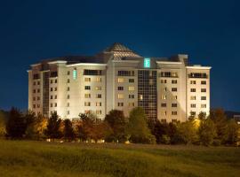 Embassy Suites by Hilton Nashville South Cool Springs，位于富兰克林Nissan North America附近的酒店