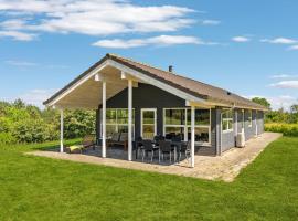 Stunning Home In Skals With Sauna，位于Hjarbæk的酒店