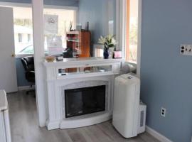 Hitching Post Motel，位于Cornwall的宠物友好酒店