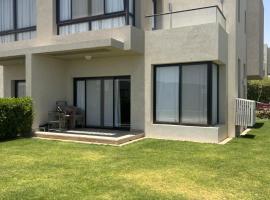 Azha Luxury vacation villa Ain sokhna - families only，位于艾因苏赫纳的海滩短租房