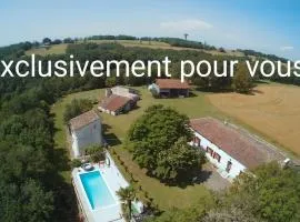 Maison au calme à la campagne dans le Quercy avec piscine et spa