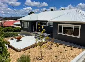 Heart of Katoomba Semi Home