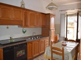 Appartamento ammobiliato，位于Pietraperzia的酒店