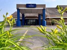 AmericInn by Wyndham Marshfield，位于Marshfield的酒店