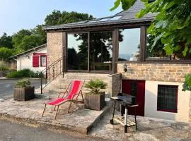 La muse bretonne - BBQ - Mac & Wifi - big Patio with view of the garden - private Parking - anytime access