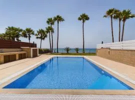 Amazing frontline beach villa