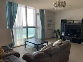 Luxury 1BR Uninterrupted Sea View, Fully Equipped