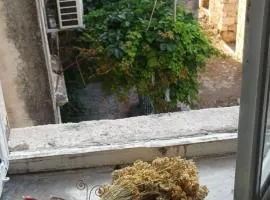 4 Limuna - Stone House