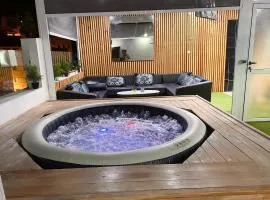 Appartement avec Terasse JACCUZI BARBECUE NETFLIX VUE SUR MER TOTALEMENT GRATUIT sans supplément