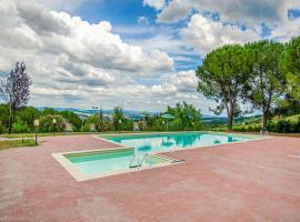 Idyllic Farmhouse in Gambassi Terme Fi with Swimming Pool，位于奎尔瑟的酒店