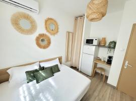 Chambre climatisée lit double dans villa - Proche Centre Tramway，位于蒙彼利埃的民宿
