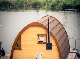 Schwimmpod an der Peene，位于安克拉姆的酒店