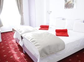 Hotel Exclusiv，位于蒂米什瓦拉的浪漫度假酒店