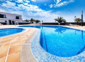 Casa Costa Esmeralda-shared pool，位于科斯塔特吉塞的度假屋
