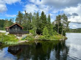 Holiday cottage with sauna close to Kjerag，位于Tjørhom的别墅