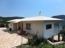 Hillside Private Villa Lefkada，位于Fternón的酒店