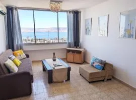 1Bdrm APT With Panoramic View of Sea and Mountains