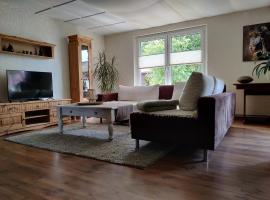 Ferienwohnung Malu Sol im Harz - stilvoll, gemütlich, tierfreundlich - mit Garten，位于阿罗德的酒店