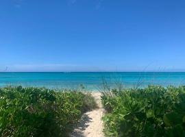 Beach'nBarefoot (Love Beach) - nestled on the beach