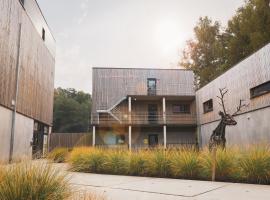 Daft Hotel & Glamping，位于马尔梅迪的酒店